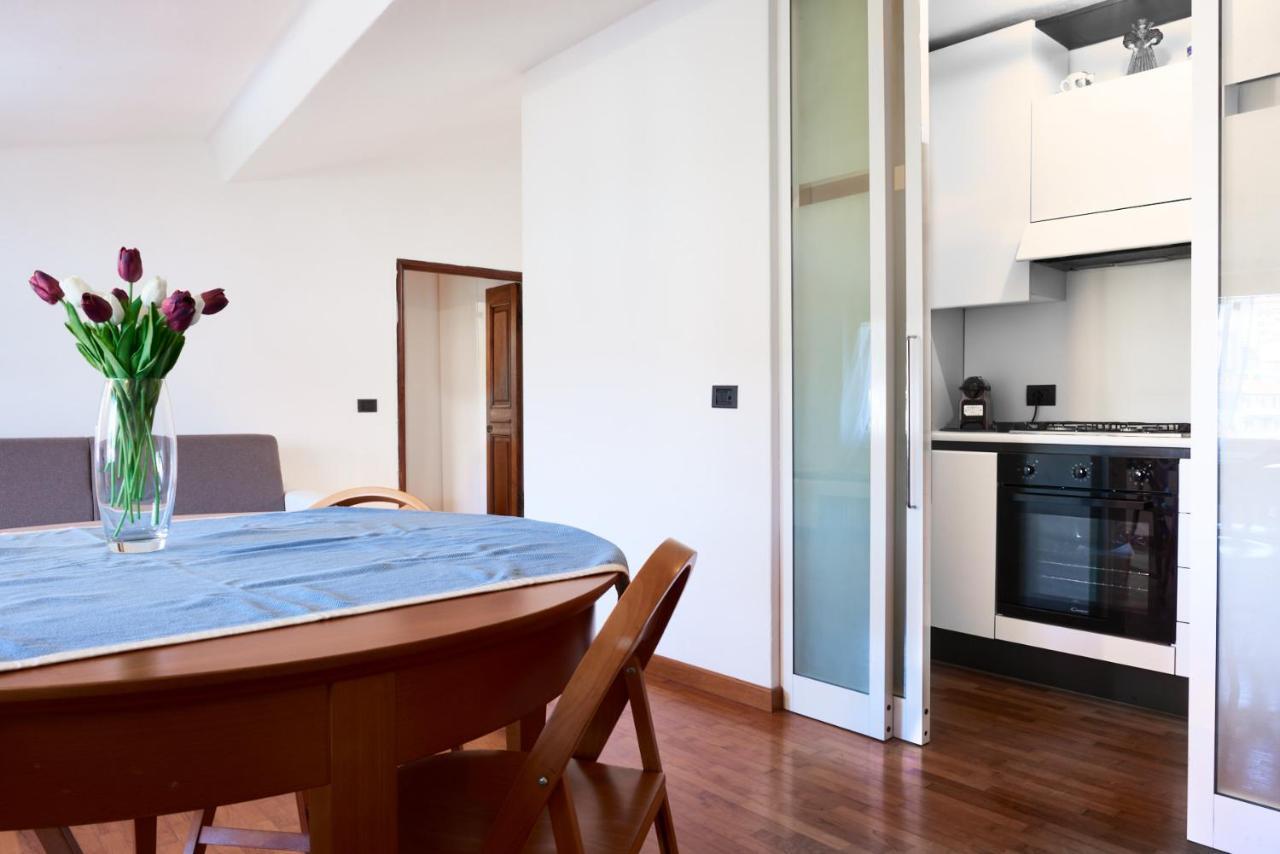 Square Views Apartment Lerici Exterior photo